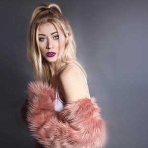 Meet your Posher, Leah nuit